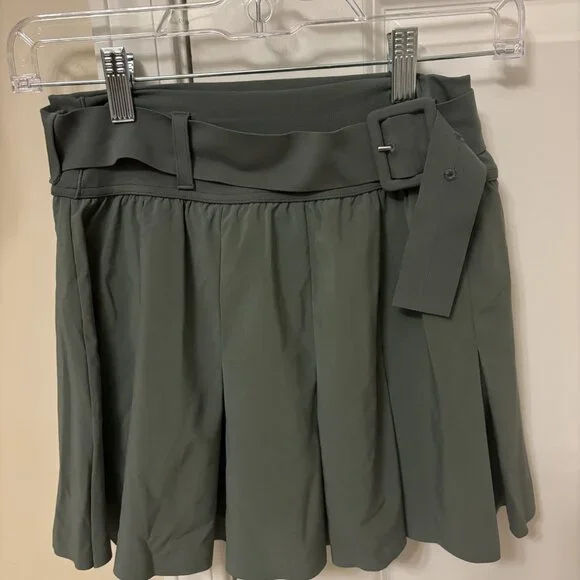 Women's XS Aerie OFFLINE Pleated skirt- Green - Picture 1 of 1
